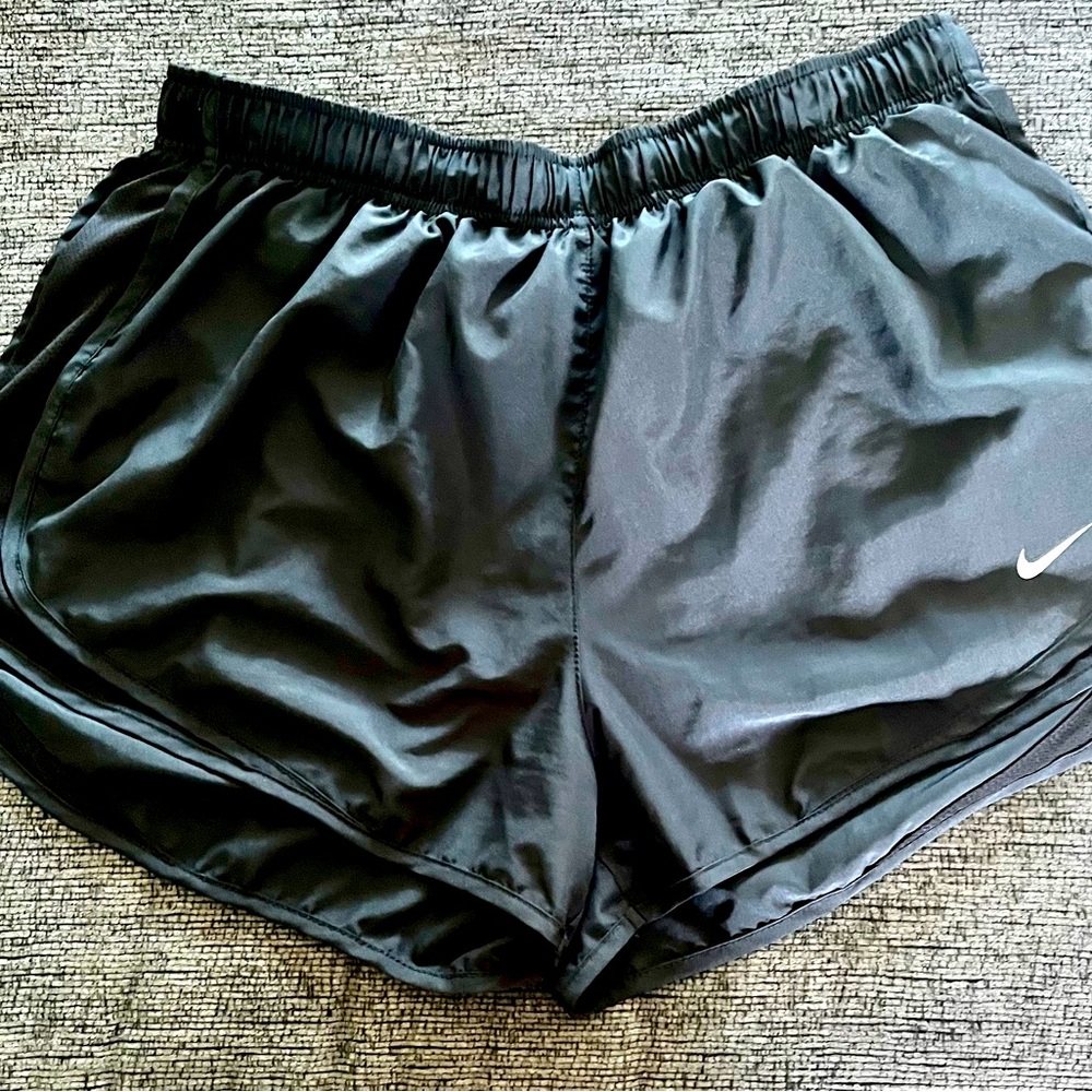 Nike shorts Size XL